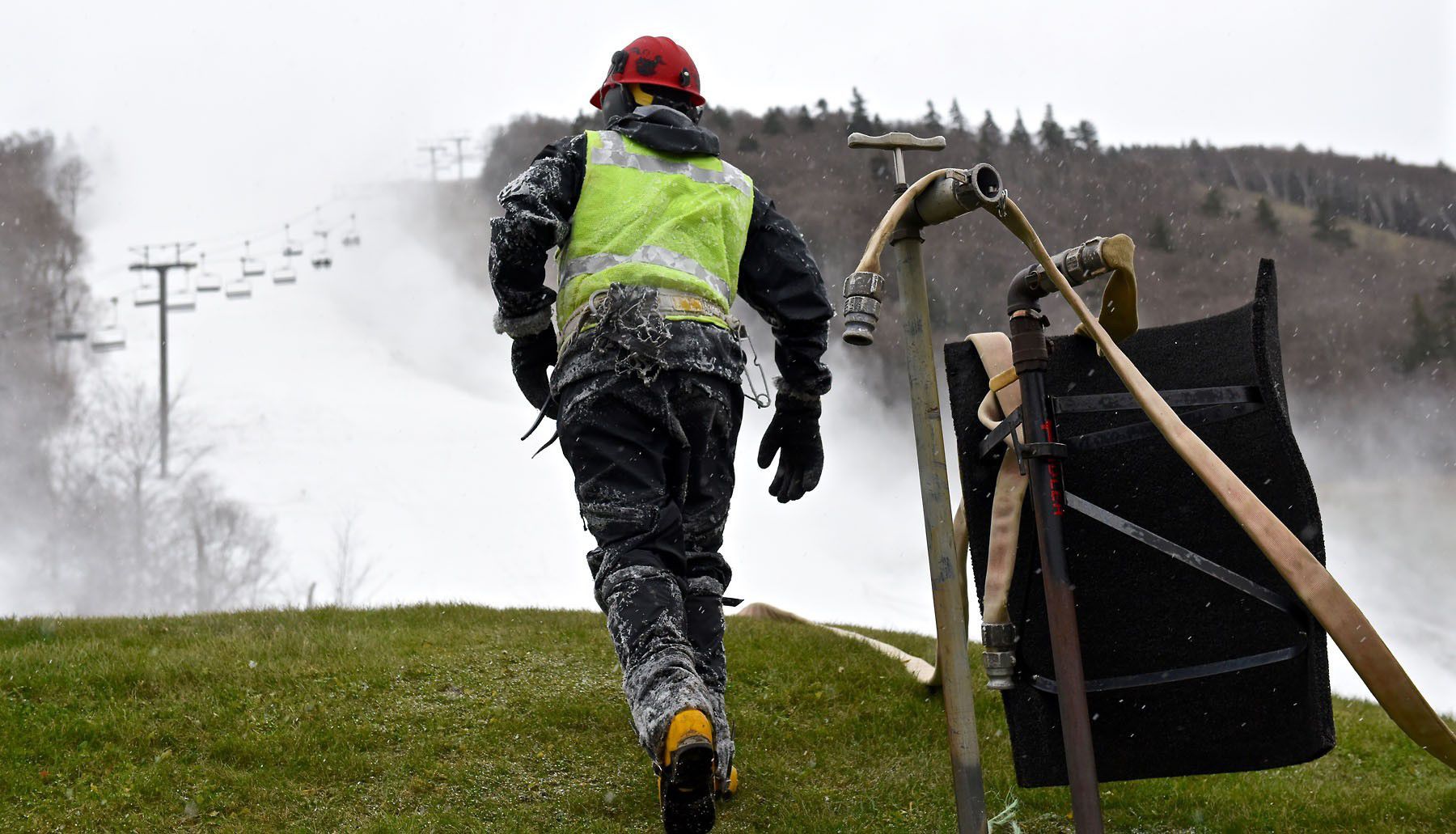 1112_loc_localsnowgun.jpg